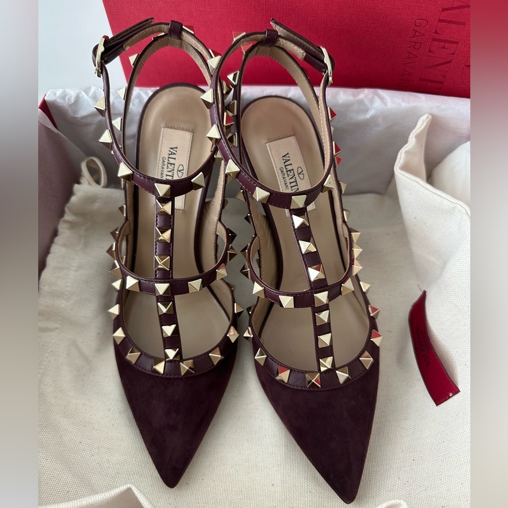❌SOLD❌ Valentino Garavani Suede Rockstud Caged Pump 100mm